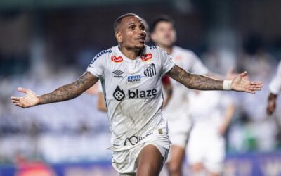 Santos vence Coritiba e confirma retorno à elite do futebol brasileiro